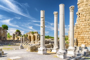 Perge, Antikes Theater