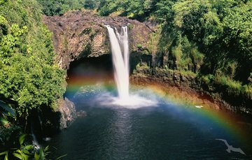 Regenbogen Wasserfälle in Hilo, Hawaii