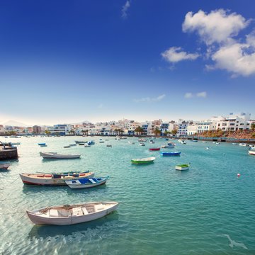 Hafen von Arrecife auf Lanzarote, Kanarische Inseln, Spanien
