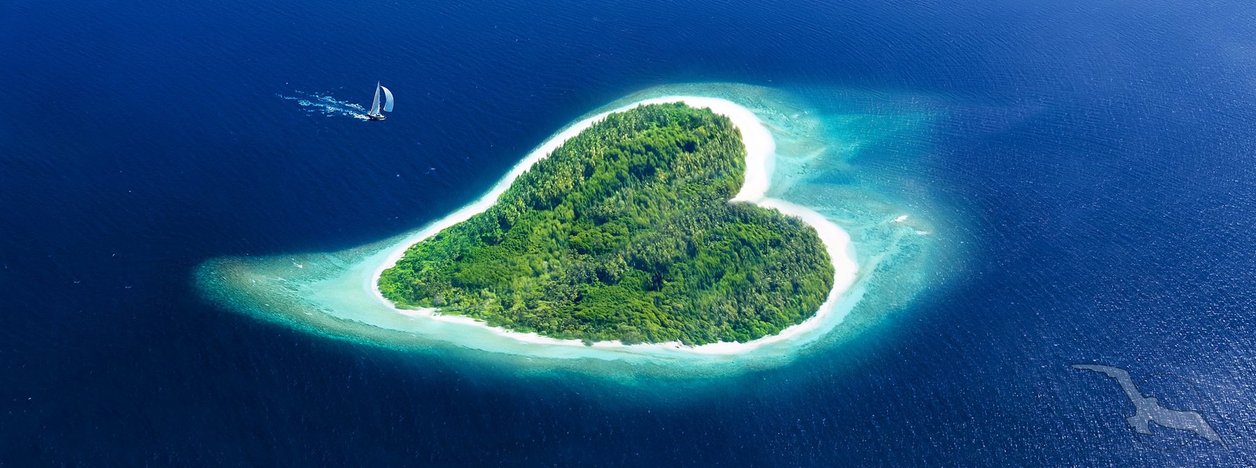 Insel in der Form eines Herzes