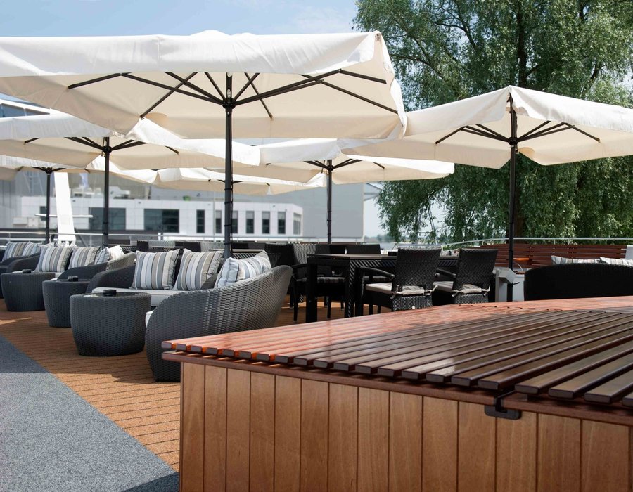 Sonnendeck der MS Anesha