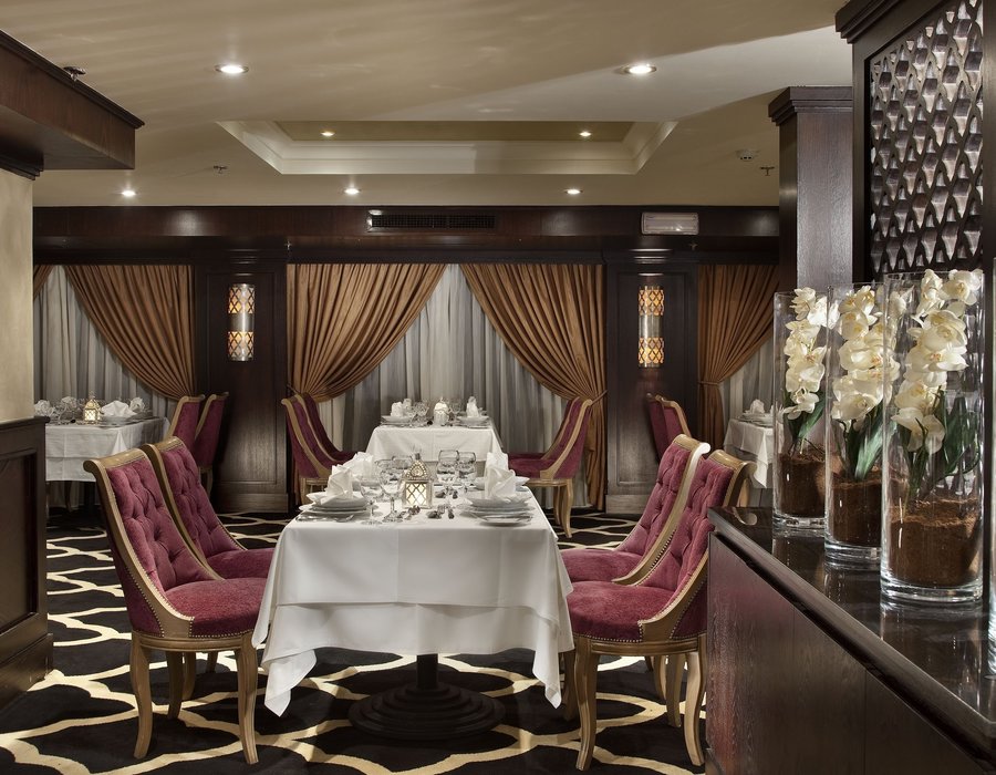 Restaurant auf dem Nilschiff MS Steigenberger Minerva