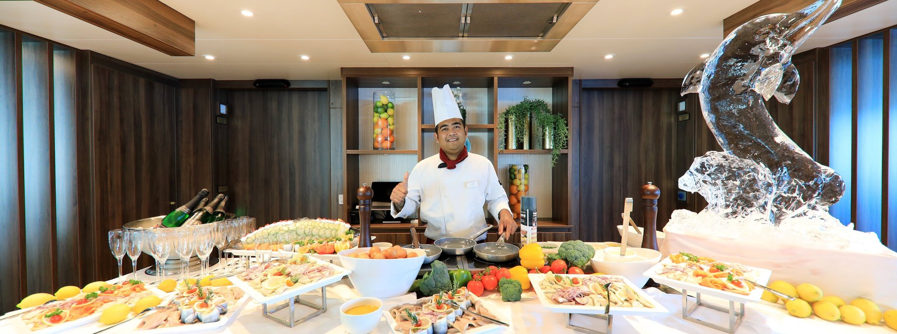 Frühstücksbuffet auf der MS Anna Katharina